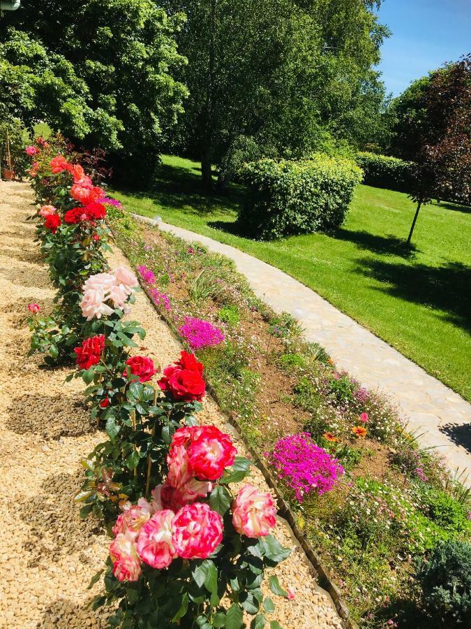 Les Feuillantines Perigord Noir Bed & Breakfast Saint-Cyprien  Exterior photo
